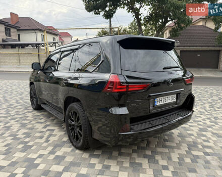 Черный Лексус ЛХ, объемом двигателя 4.46 л и пробегом 123 тыс. км за 65500 $, фото 6 на Automoto.ua