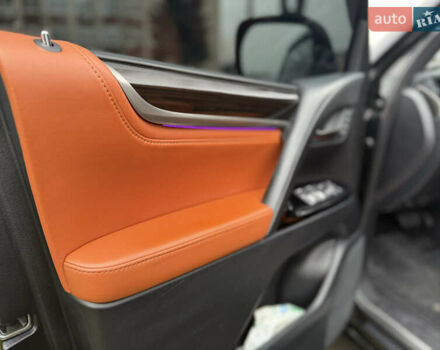 Чорний Лексус ЛХ, об'ємом двигуна 5.7 л та пробігом 161 тис. км за 67000 $, фото 21 на Automoto.ua