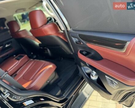 Чорний Лексус ЛХ, об'ємом двигуна 4.46 л та пробігом 210 тис. км за 51000 $, фото 20 на Automoto.ua