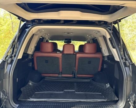 Чорний Лексус ЛХ, об'ємом двигуна 0 л та пробігом 157 тис. км за 63000 $, фото 4 на Automoto.ua