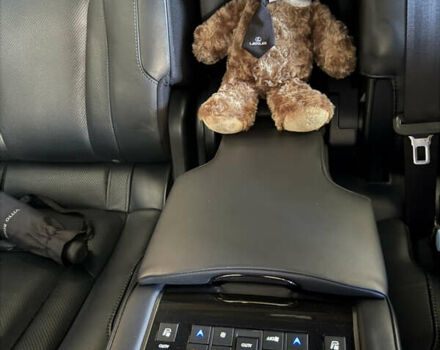 Черный Лексус ЛХ, объемом двигателя 5.7 л и пробегом 145 тыс. км за 65000 $, фото 17 на Automoto.ua