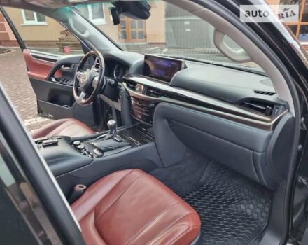 Черный Лексус ЛХ, объемом двигателя 5.66 л и пробегом 156 тыс. км за 67000 $, фото 8 на Automoto.ua