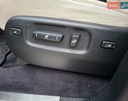 Черный Лексус ЛХ, объемом двигателя 4.46 л и пробегом 187 тыс. км за 65000 $, фото 15 на Automoto.ua