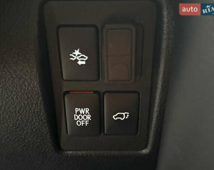 Чорний Лексус ЛХ, об'ємом двигуна 5.7 л та пробігом 161 тис. км за 67000 $, фото 27 на Automoto.ua