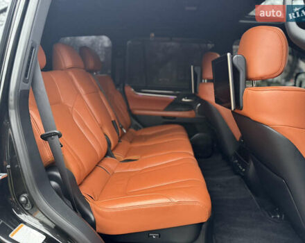 Чорний Лексус ЛХ, об'ємом двигуна 5.7 л та пробігом 161 тис. км за 67000 $, фото 38 на Automoto.ua