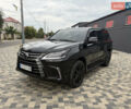 Черный Лексус ЛХ, объемом двигателя 4.46 л и пробегом 123 тыс. км за 65500 $, фото 1 на Automoto.ua