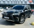 Черный Лексус ЛХ, объемом двигателя 5.66 л и пробегом 174 тыс. км за 57500 $, фото 2 на Automoto.ua