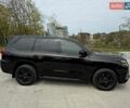 Черный Лексус ЛХ, объемом двигателя 4.5 л и пробегом 100 тыс. км за 98000 $, фото 1 на Automoto.ua