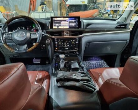 Черный Лексус ЛХ, объемом двигателя 5.66 л и пробегом 156 тыс. км за 67000 $, фото 46 на Automoto.ua