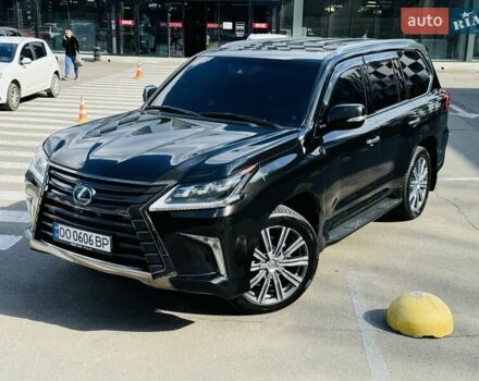 Черный Лексус ЛХ, объемом двигателя 5.66 л и пробегом 174 тыс. км за 57500 $, фото 3 на Automoto.ua