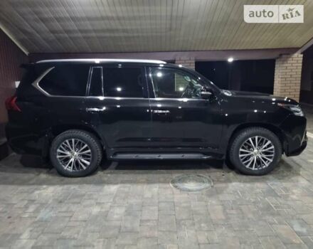 Черный Лексус ЛХ, объемом двигателя 5.66 л и пробегом 156 тыс. км за 67000 $, фото 37 на Automoto.ua