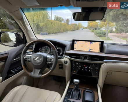 Черный Лексус ЛХ, объемом двигателя 4.5 л и пробегом 230 тыс. км за 55900 $, фото 104 на Automoto.ua