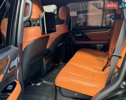 Черный Лексус ЛХ, объемом двигателя 5.66 л и пробегом 174 тыс. км за 57500 $, фото 9 на Automoto.ua
