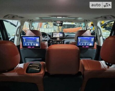 Черный Лексус ЛХ, объемом двигателя 5.66 л и пробегом 156 тыс. км за 67000 $, фото 45 на Automoto.ua