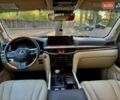 Черный Лексус ЛХ, объемом двигателя 4.46 л и пробегом 120 тыс. км за 68000 $, фото 23 на Automoto.ua