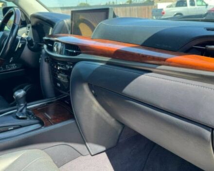 Черный Лексус ЛХ, объемом двигателя 5.7 л и пробегом 78 тыс. км за 43200 $, фото 8 на Automoto.ua