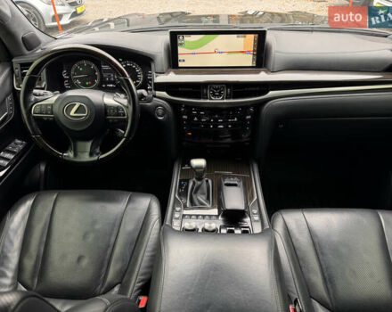 Черный Лексус ЛХ, объемом двигателя 4.5 л и пробегом 145 тыс. км за 62500 $, фото 12 на Automoto.ua
