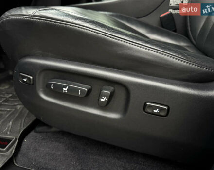 Черный Лексус ЛХ, объемом двигателя 4.5 л и пробегом 145 тыс. км за 62500 $, фото 15 на Automoto.ua