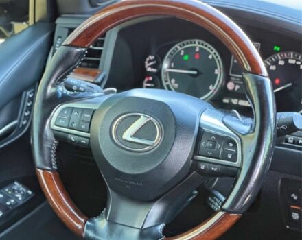 Черный Лексус ЛХ, объемом двигателя 4.5 л и пробегом 401 тыс. км за 48900 $, фото 12 на Automoto.ua