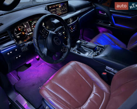 Черный Лексус ЛХ, объемом двигателя 4.46 л и пробегом 170 тыс. км за 65000 $, фото 59 на Automoto.ua