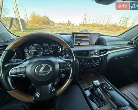 Чорний Лексус ЛХ, об'ємом двигуна 5.66 л та пробігом 260 тис. км за 56500 $, фото 25 на Automoto.ua