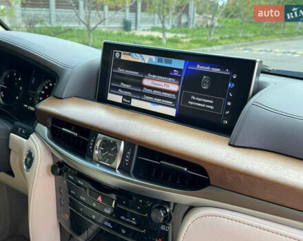 Черный Лексус ЛХ, объемом двигателя 4.46 л и пробегом 157 тыс. км за 65500 $, фото 17 на Automoto.ua