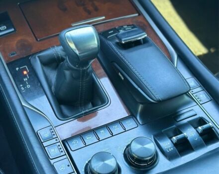 Черный Лексус ЛХ, объемом двигателя 4.5 л и пробегом 401 тыс. км за 48900 $, фото 7 на Automoto.ua