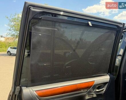Чорний Лексус ЛХ, об'ємом двигуна 4.46 л та пробігом 399 тис. км за 48900 $, фото 31 на Automoto.ua