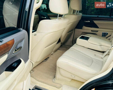 Черный Лексус ЛХ, объемом двигателя 4.46 л и пробегом 157 тыс. км за 65500 $, фото 12 на Automoto.ua