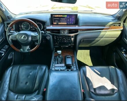 Черный Лексус ЛХ, объемом двигателя 4.5 л и пробегом 401 тыс. км за 48900 $, фото 4 на Automoto.ua