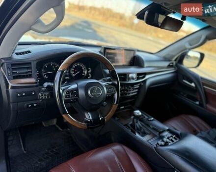 Чорний Лексус ЛХ, об'ємом двигуна 5.66 л та пробігом 260 тис. км за 56500 $, фото 22 на Automoto.ua