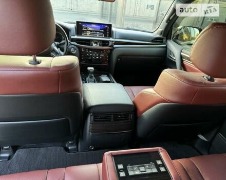 Черный Лексус ЛХ, объемом двигателя 4.46 л и пробегом 172 тыс. км за 61990 $, фото 20 на Automoto.ua