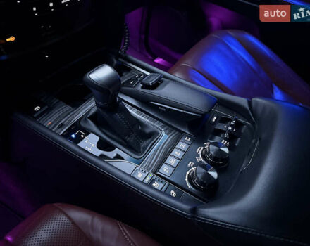 Черный Лексус ЛХ, объемом двигателя 4.46 л и пробегом 170 тыс. км за 65000 $, фото 55 на Automoto.ua