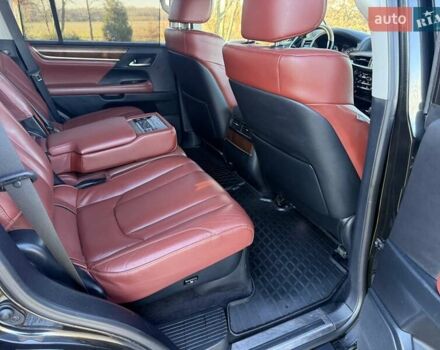 Чорний Лексус ЛХ, об'ємом двигуна 4.46 л та пробігом 260 тис. км за 55000 $, фото 41 на Automoto.ua