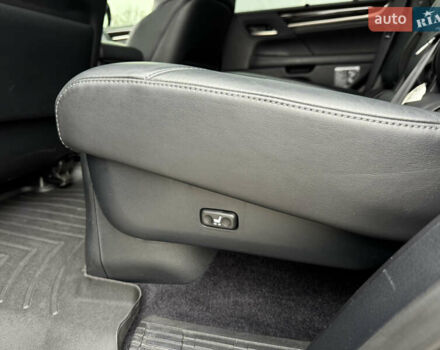 Черный Лексус ЛХ, объемом двигателя 4.5 л и пробегом 145 тыс. км за 62500 $, фото 24 на Automoto.ua