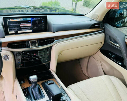 Черный Лексус ЛХ, объемом двигателя 4.46 л и пробегом 157 тыс. км за 65500 $, фото 11 на Automoto.ua
