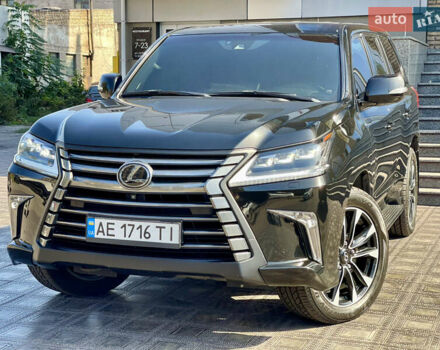 Черный Лексус ЛХ, объемом двигателя 4.46 л и пробегом 170 тыс. км за 61500 $, фото 1 на Automoto.ua