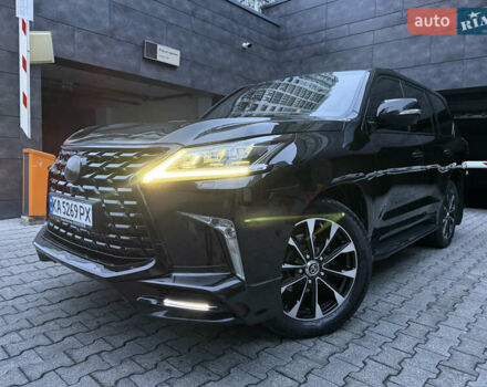 Черный Лексус ЛХ, объемом двигателя 4.46 л и пробегом 170 тыс. км за 65000 $, фото 3 на Automoto.ua