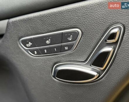 Черный Лексус ЛХ, объемом двигателя 4.5 л и пробегом 26 тыс. км за 169999 $, фото 18 на Automoto.ua