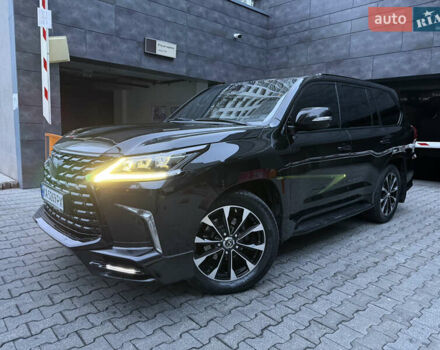 Черный Лексус ЛХ, объемом двигателя 4.46 л и пробегом 170 тыс. км за 65000 $, фото 5 на Automoto.ua