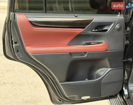 Чорний Лексус ЛХ, об'ємом двигуна 4.46 л та пробігом 109 тис. км за 85000 $, фото 18 на Automoto.ua