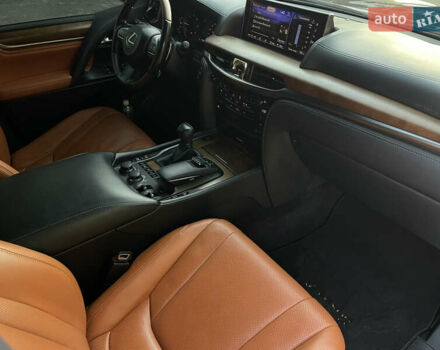 Черный Лексус ЛХ, объемом двигателя 4.46 л и пробегом 170 тыс. км за 61500 $, фото 14 на Automoto.ua