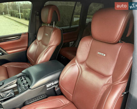 Чорний Лексус ЛХ, об'ємом двигуна 4.46 л та пробігом 109 тис. км за 85000 $, фото 13 на Automoto.ua