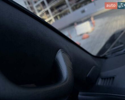 Черный Лексус ЛХ, объемом двигателя 4.46 л и пробегом 170 тыс. км за 65000 $, фото 56 на Automoto.ua