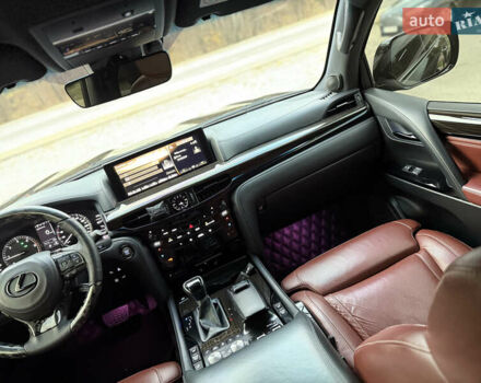 Чорний Лексус ЛХ, об'ємом двигуна 4.46 л та пробігом 109 тис. км за 85000 $, фото 27 на Automoto.ua