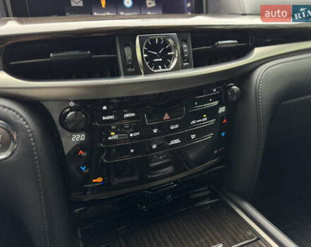 Черный Лексус ЛХ, объемом двигателя 4.5 л и пробегом 145 тыс. км за 62500 $, фото 19 на Automoto.ua