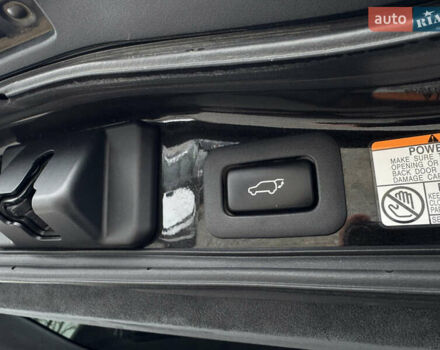 Черный Лексус ЛХ, объемом двигателя 4.5 л и пробегом 145 тыс. км за 62500 $, фото 30 на Automoto.ua