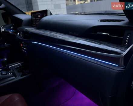 Черный Лексус ЛХ, объемом двигателя 4.46 л и пробегом 170 тыс. км за 65000 $, фото 50 на Automoto.ua