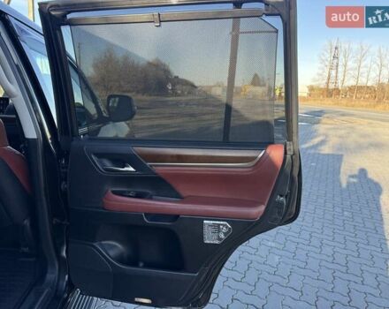 Чорний Лексус ЛХ, об'ємом двигуна 5.66 л та пробігом 260 тис. км за 56500 $, фото 36 на Automoto.ua