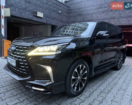 Черный Лексус ЛХ, объемом двигателя 4.46 л и пробегом 170 тыс. км за 65000 $, фото 16 на Automoto.ua